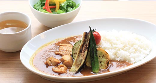 大山どりと焼き夏野菜カレー